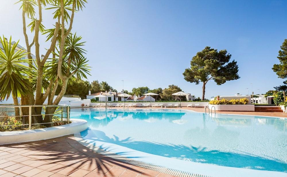 Ilunion Menorca Aparthotel Cala Galdana  Exterior photo